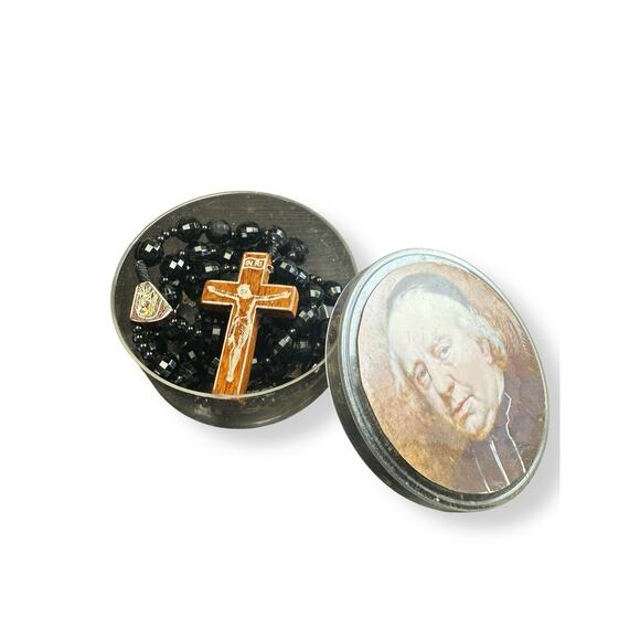 Pre-Loved Black Faceted Acrylic Beads and Wooden Cross Rosary - Picture 5 of 5